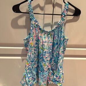 Women’s Lilly Pulitzer size XS top